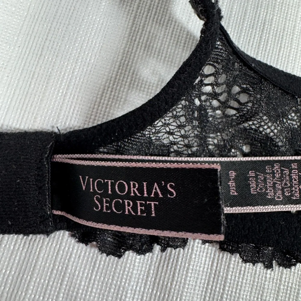 Victoria's Secret Dream Angels Push Up Womens Bra 34A Black Lace 325215-DL3